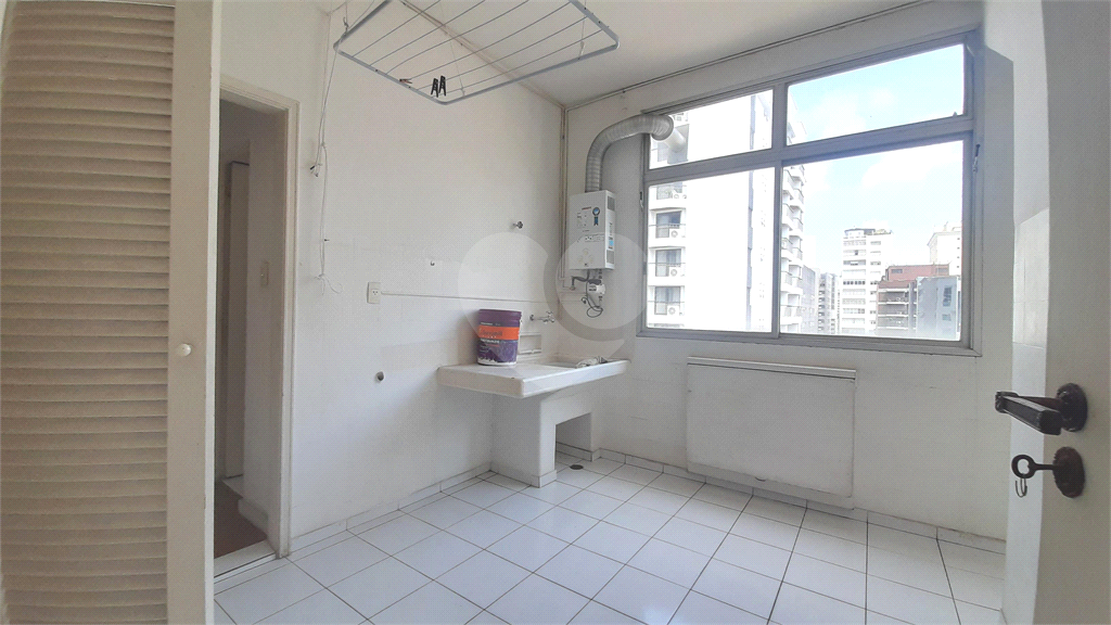APARTAMENTO À VENDA COM 3 QUARTOS - 2 VAGAS NO JARDIM PAULISTA.