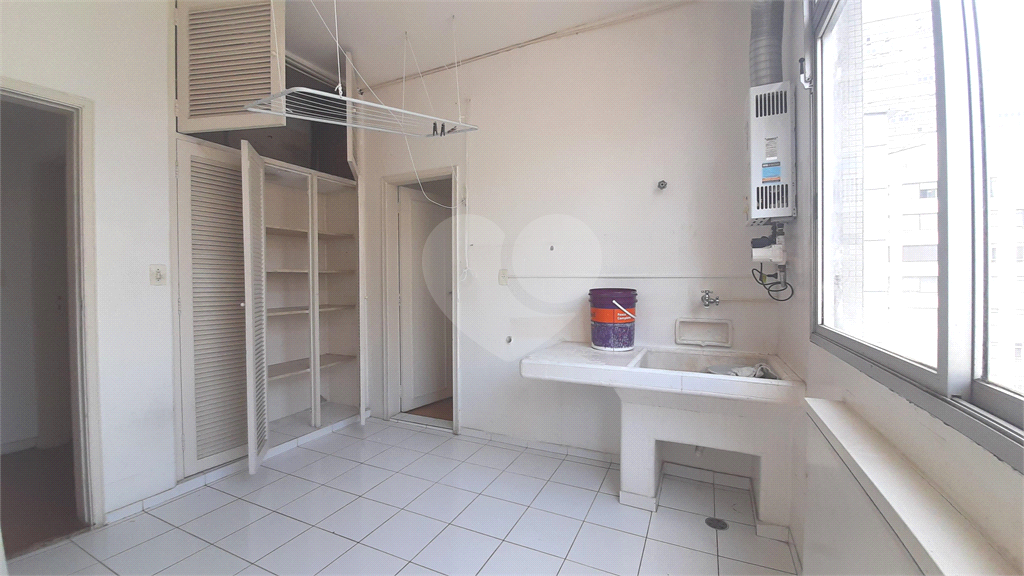 APARTAMENTO À VENDA COM 3 QUARTOS - 2 VAGAS NO JARDIM PAULISTA.