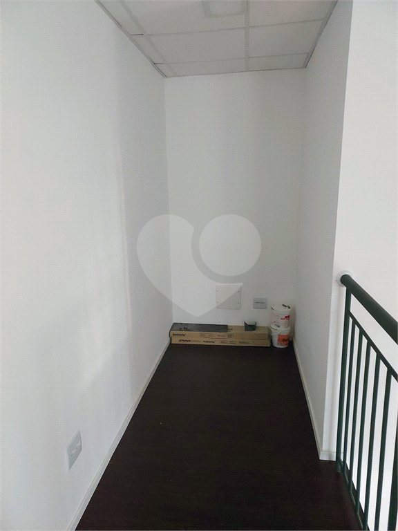 Sala comercial duplex com 85m²