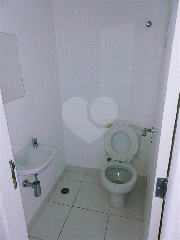 Sala comercial duplex com 85m²