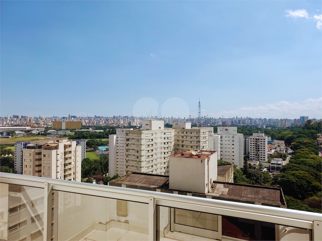 Sala comercial duplex com 85m²