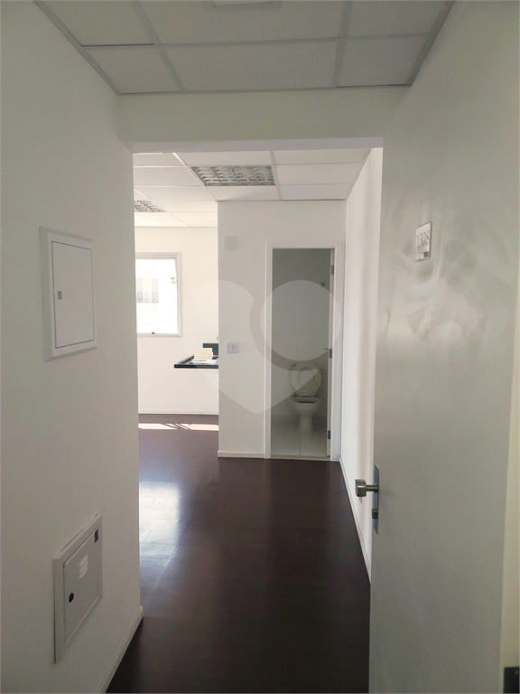 Sala comercial duplex com 85m²