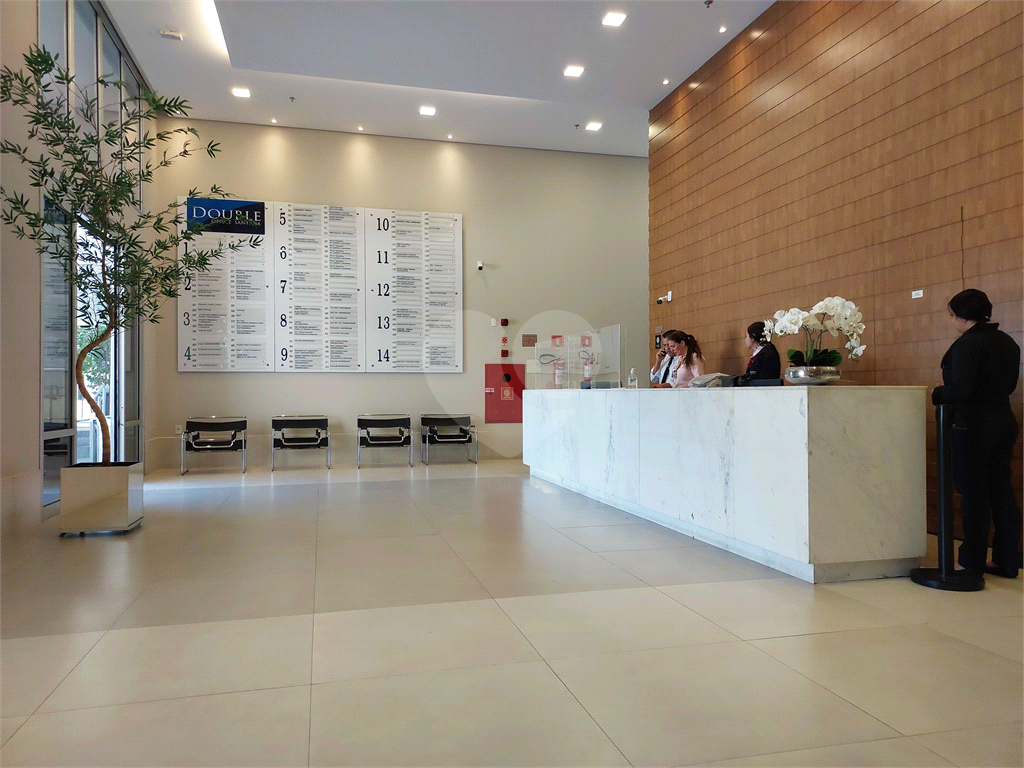 Sala comercial duplex com 85m²