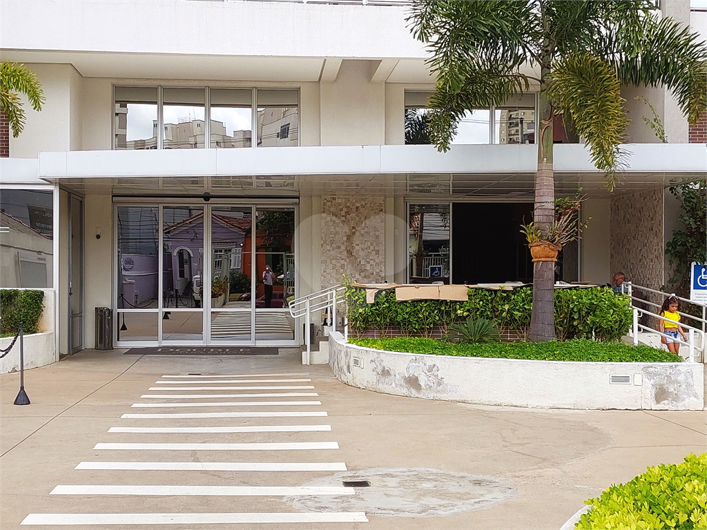Sala comercial duplex com 85m²