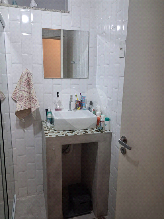 Casa térrea e muito verde na City Lapa