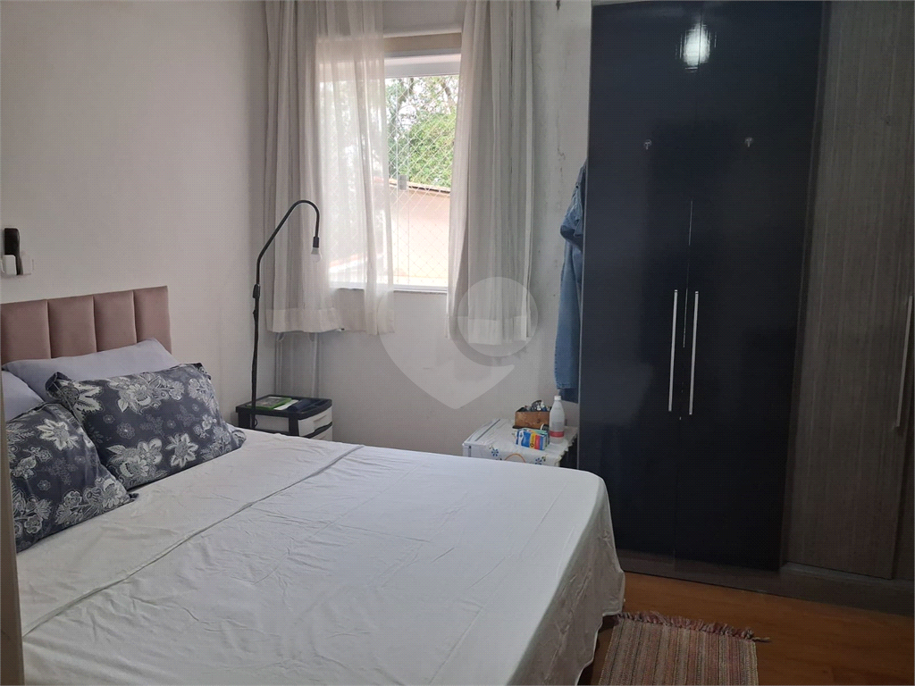 Casa térrea e muito verde na City Lapa