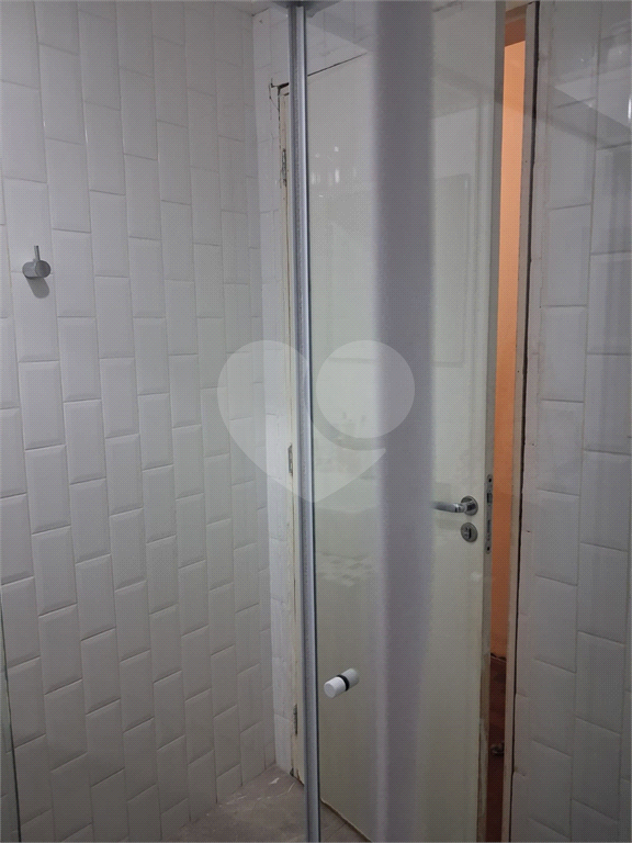 Casa térrea e muito verde na City Lapa