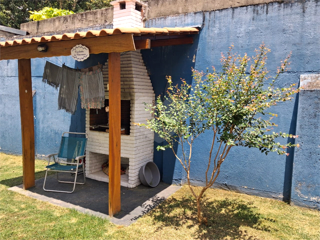 Casa térrea e muito verde na City Lapa