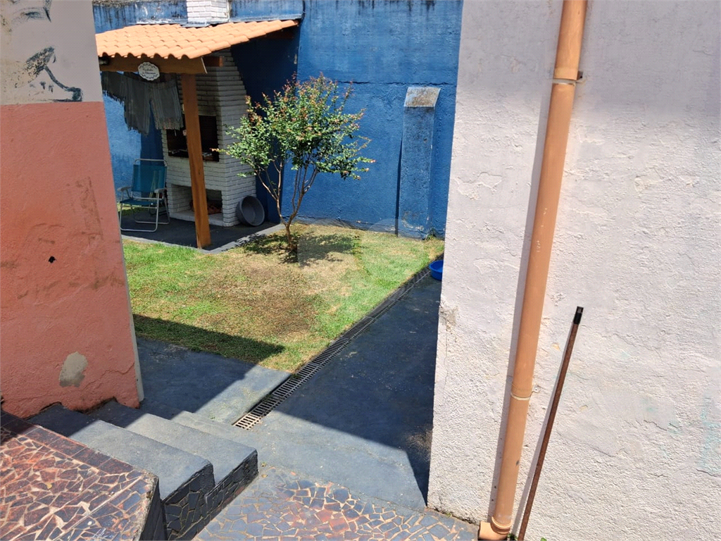 Casa térrea e muito verde na City Lapa