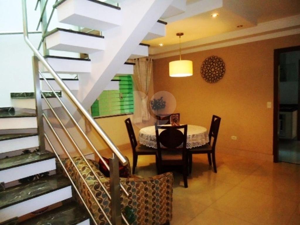 Casa impecável à venda na Vila Paiva