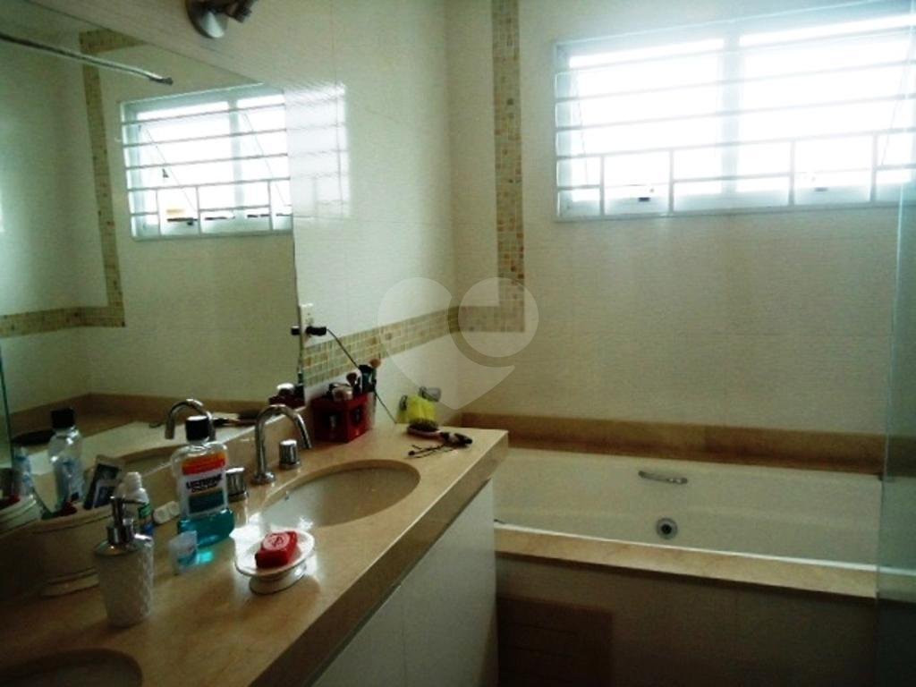 Casa impecável à venda na Vila Paiva