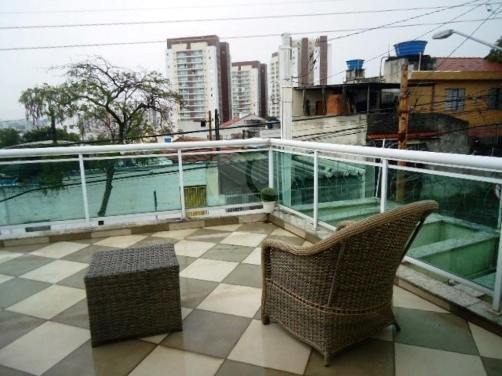 Casa impecável à venda na Vila Paiva