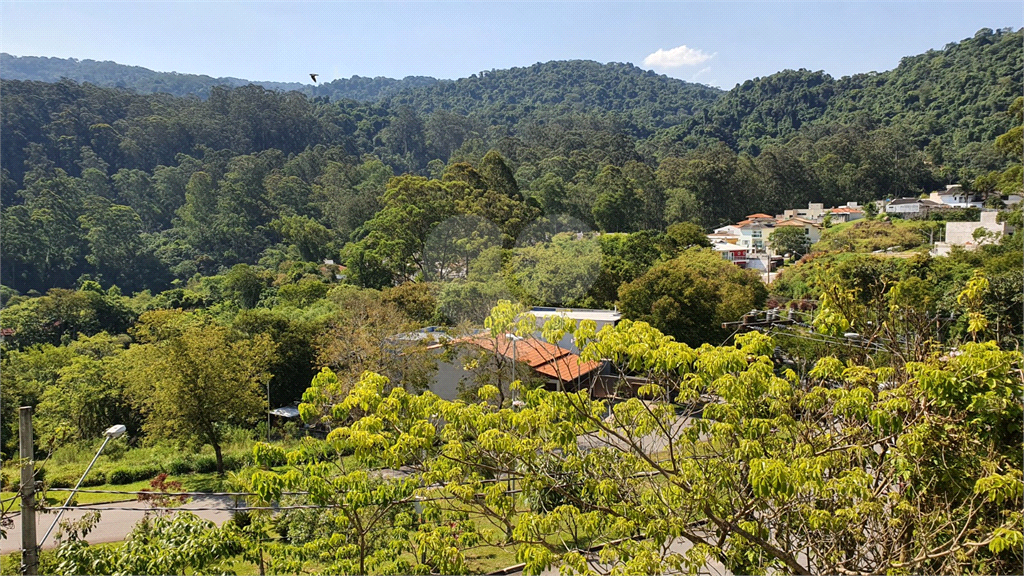 Apartamento à Venda | 100 m² | 3 dormitórios | 1 suíte | Sala 3 Ambientes| 3 vagas no Jardim Peri  