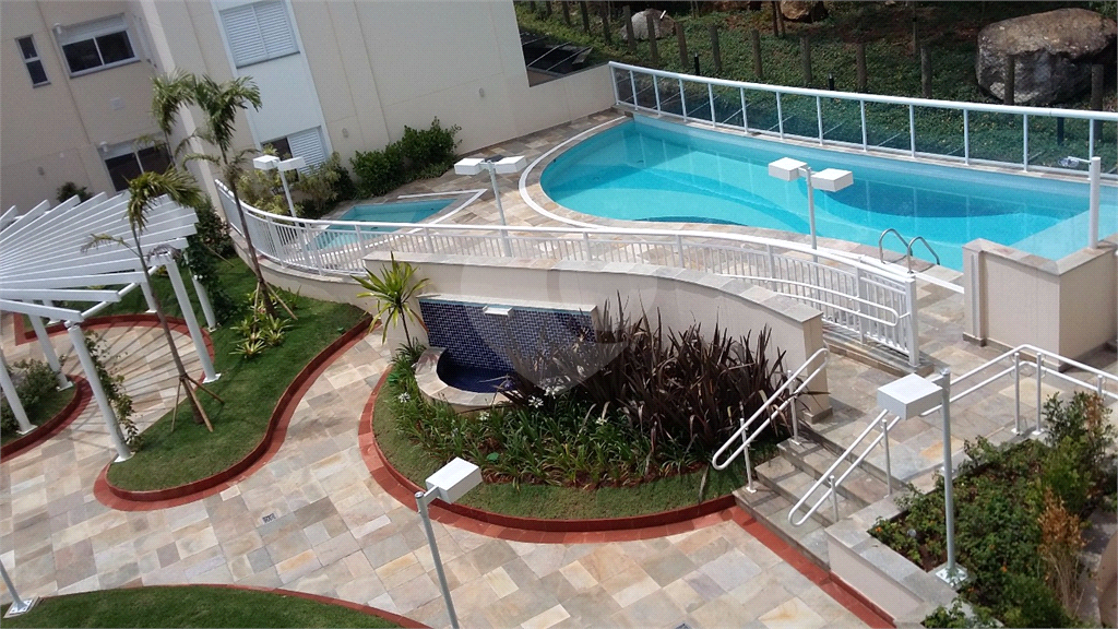 Apartamento à Venda | 100 m² | 3 dormitórios | 1 suíte | Sala 3 Ambientes| 3 vagas no Jardim Peri  