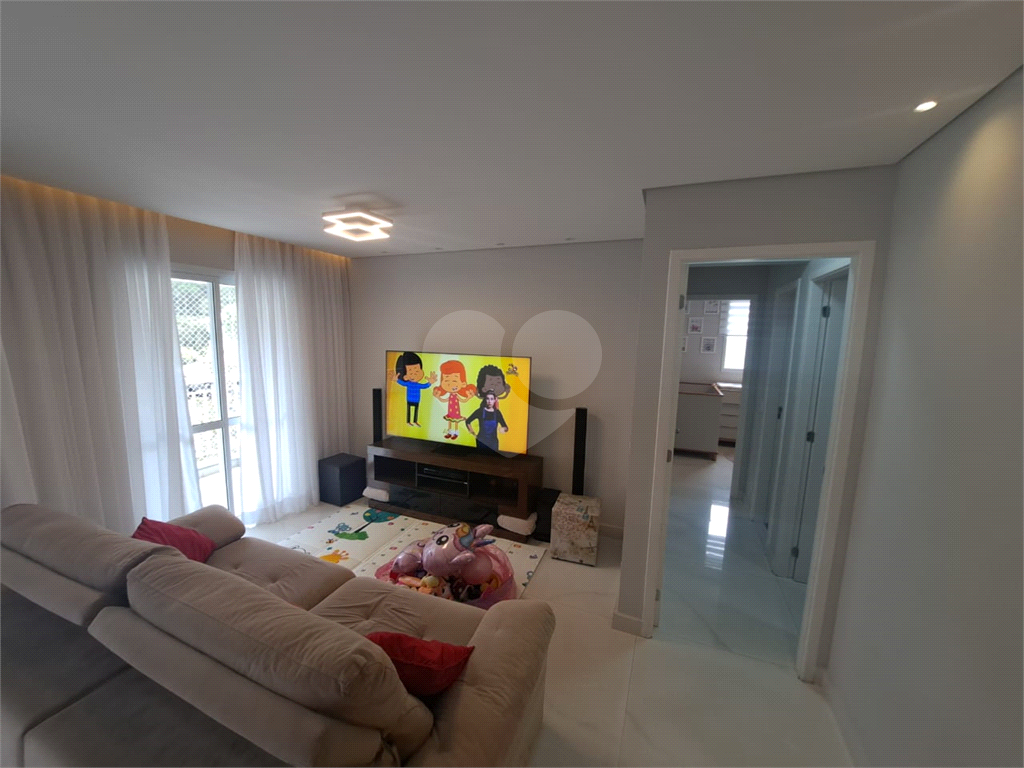 Apartamento à Venda | 100 m² | 3 dormitórios | 1 suíte | Sala 3 Ambientes| 3 vagas no Jardim Peri  