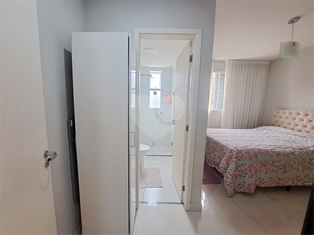 Apartamento à Venda | 100 m² | 3 dormitórios | 1 suíte | Sala 3 Ambientes| 3 vagas no Jardim Peri  