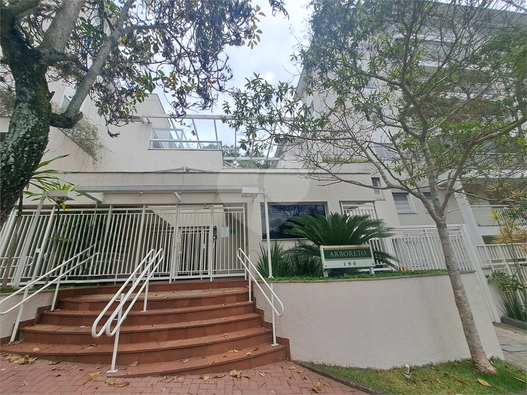 Apartamento à Venda | 100 m² | 3 dormitórios | 1 suíte | Sala 3 Ambientes| 3 vagas no Jardim Peri  