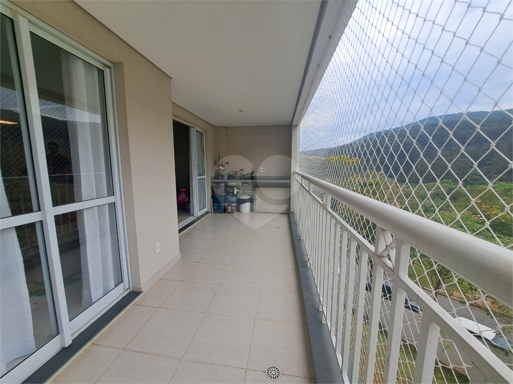 Apartamento à Venda | 100 m² | 3 dormitórios | 1 suíte | Sala 3 Ambientes| 3 vagas no Jardim Peri  