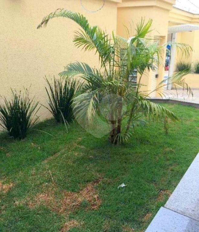 Sobrado Novo em Condomínio e com ótima localização a Venda  em São Miguel Paulista