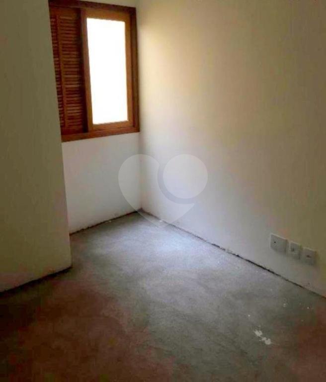 Sobrado Novo em Condomínio e com ótima localização a Venda  em São Miguel Paulista