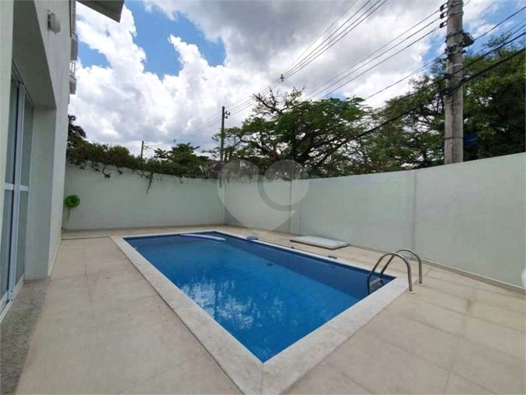 Excelente sobrado 4 dormitórios, 3 suítes, 5 banheiros no bairro Tremembé, Zona Norte de São Paulo