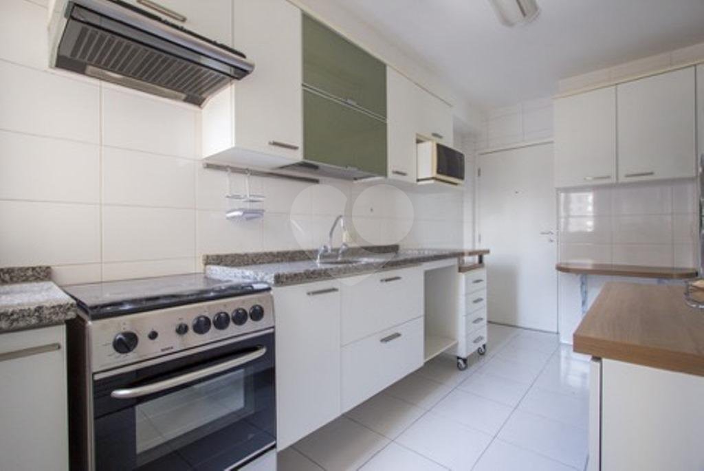 Apartamento para locação com 3 dormitórios na Vila Olimpia- São Paulo/SP