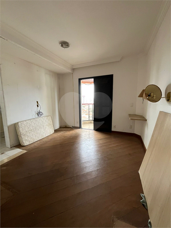 Belíssimo apartamento no coração do Tatuapé.