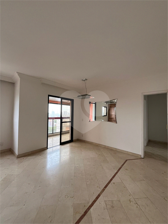 Belíssimo apartamento no coração do Tatuapé.