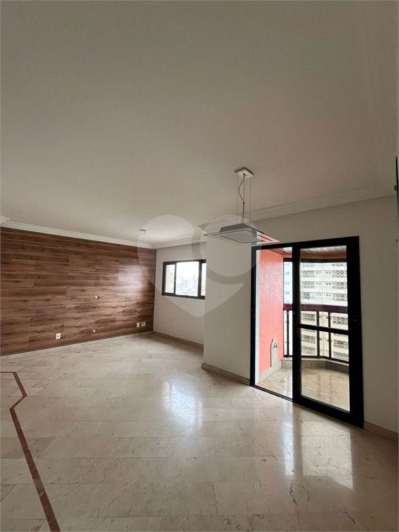 Belíssimo apartamento no coração do Tatuapé.