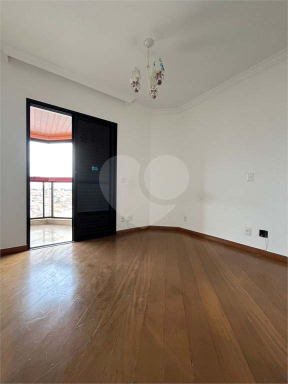 Belíssimo apartamento no coração do Tatuapé.