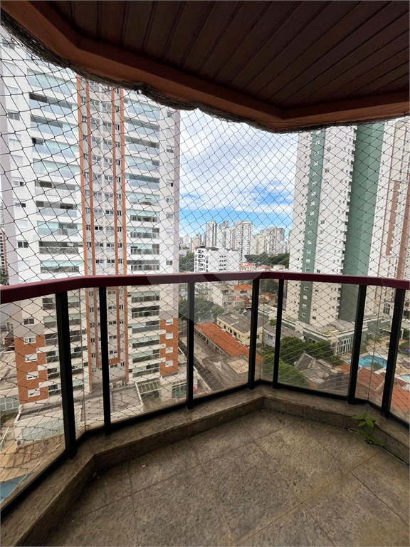 Belíssimo apartamento no coração do Tatuapé.