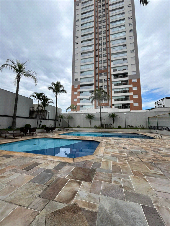 Belíssimo apartamento no coração do Tatuapé.