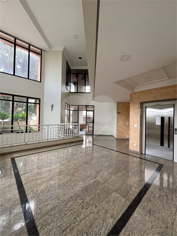 Belíssimo apartamento no coração do Tatuapé.