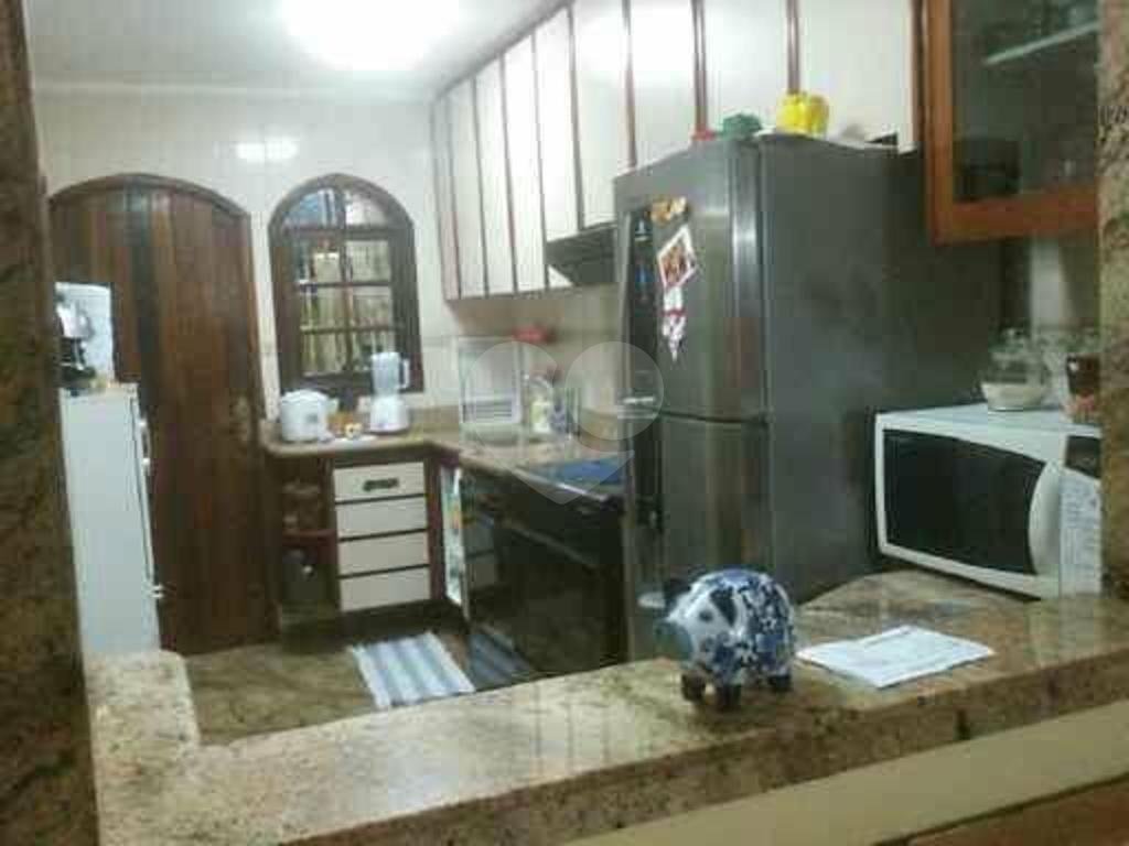 Excelente Sobrado para Venda com 240,00 m² localizado no Bairro Jardim Brasil, São Paulo.