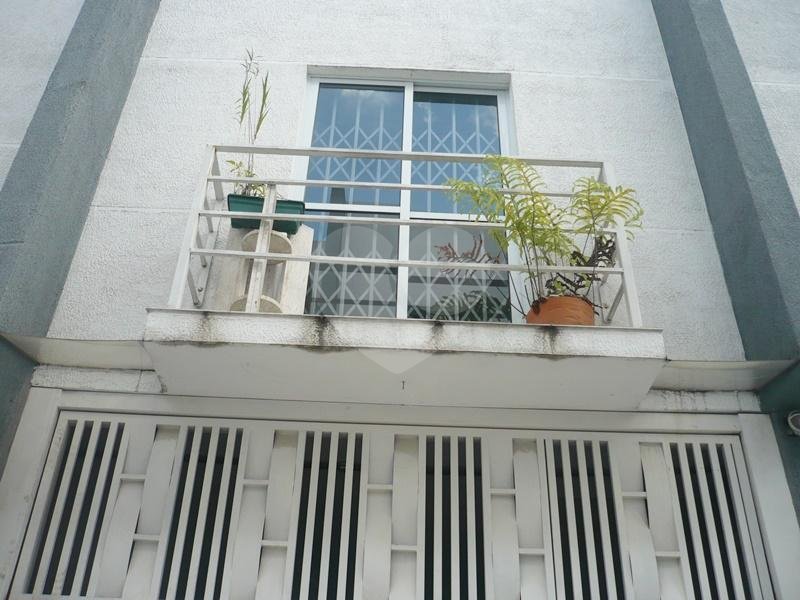 Excelente sobrado em Condomínio Fechado próximo ao Andorinha Hiper Center