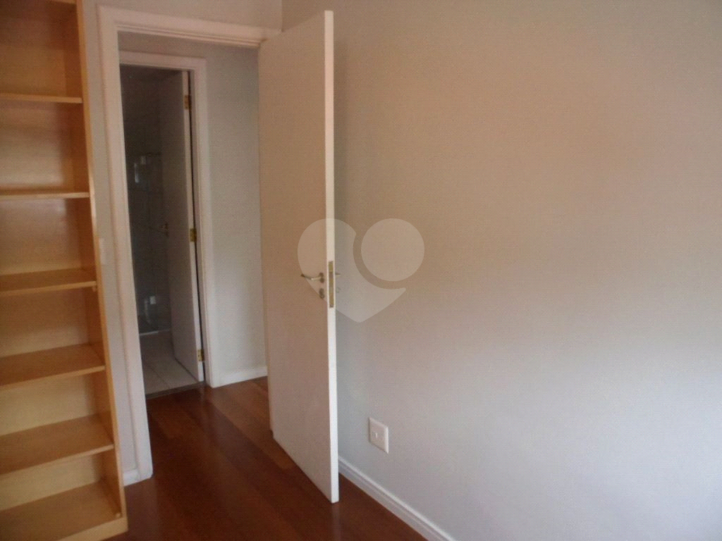 APARTAMENTO em SANTANA