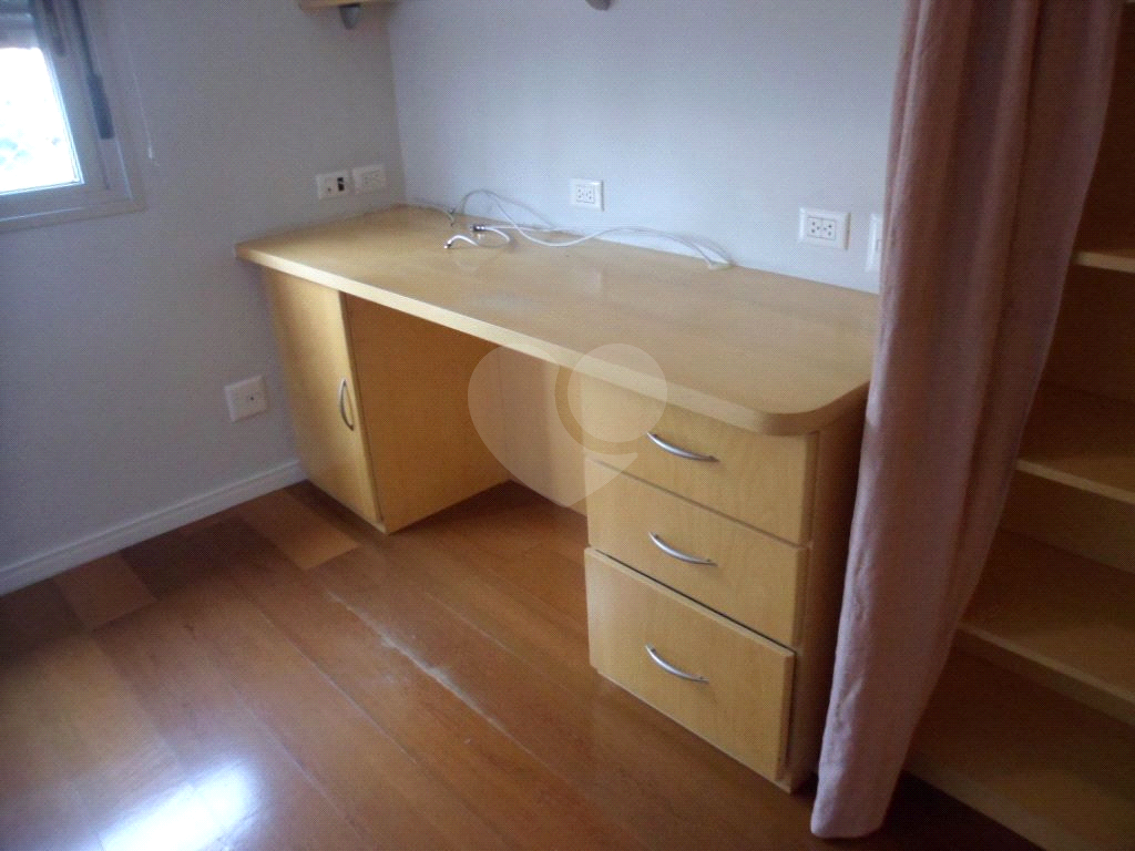 APARTAMENTO em SANTANA