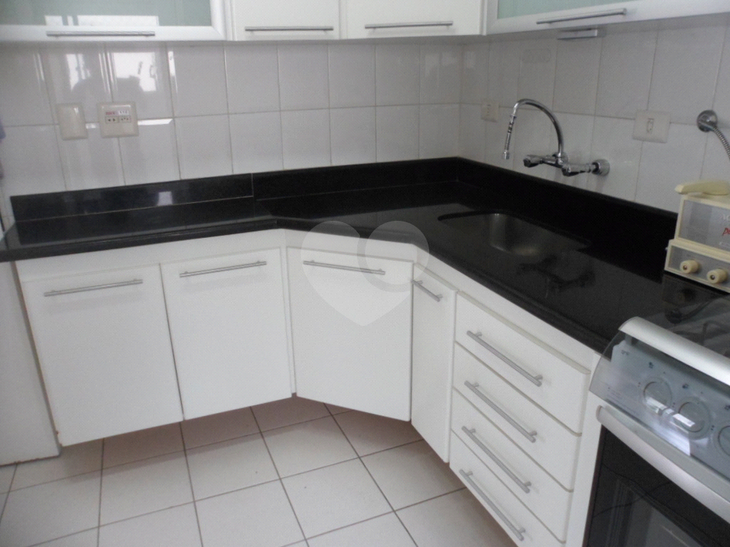 APARTAMENTO em SANTANA