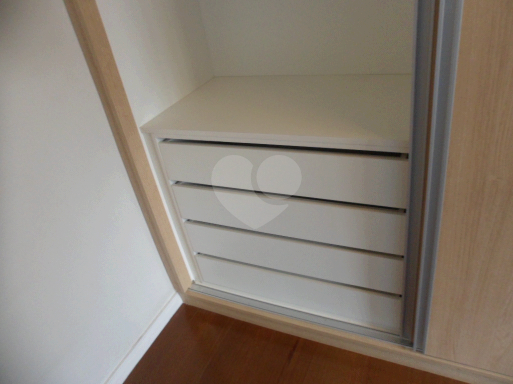 APARTAMENTO em SANTANA