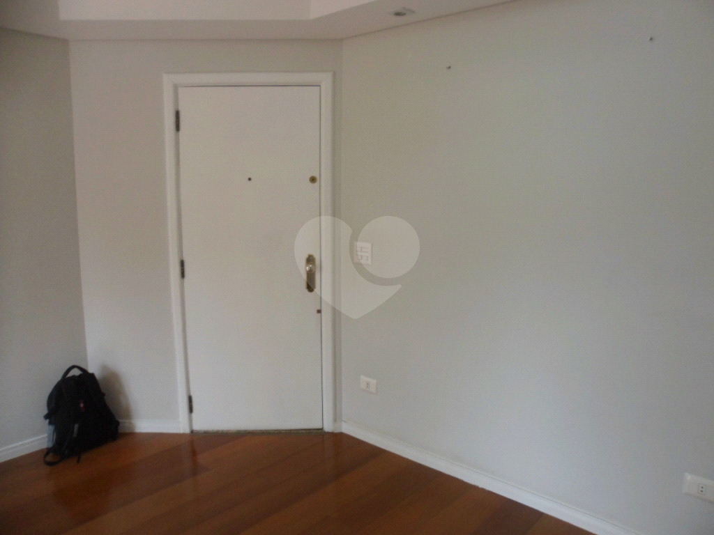 APARTAMENTO em SANTANA