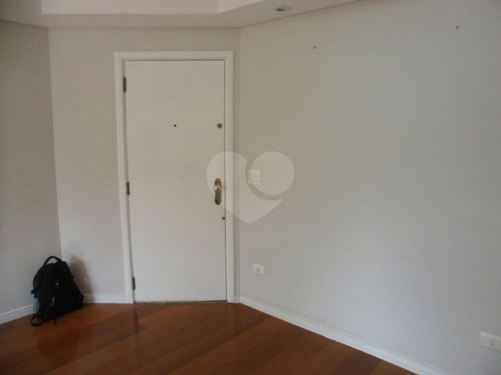 APARTAMENTO em SANTANA