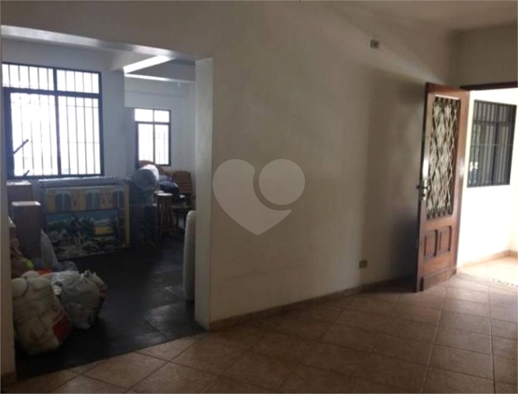 Excelente Sobrado com 200,00 m² 4 dormitórios e 3 suites, localizado em Santana, São Paulo. 