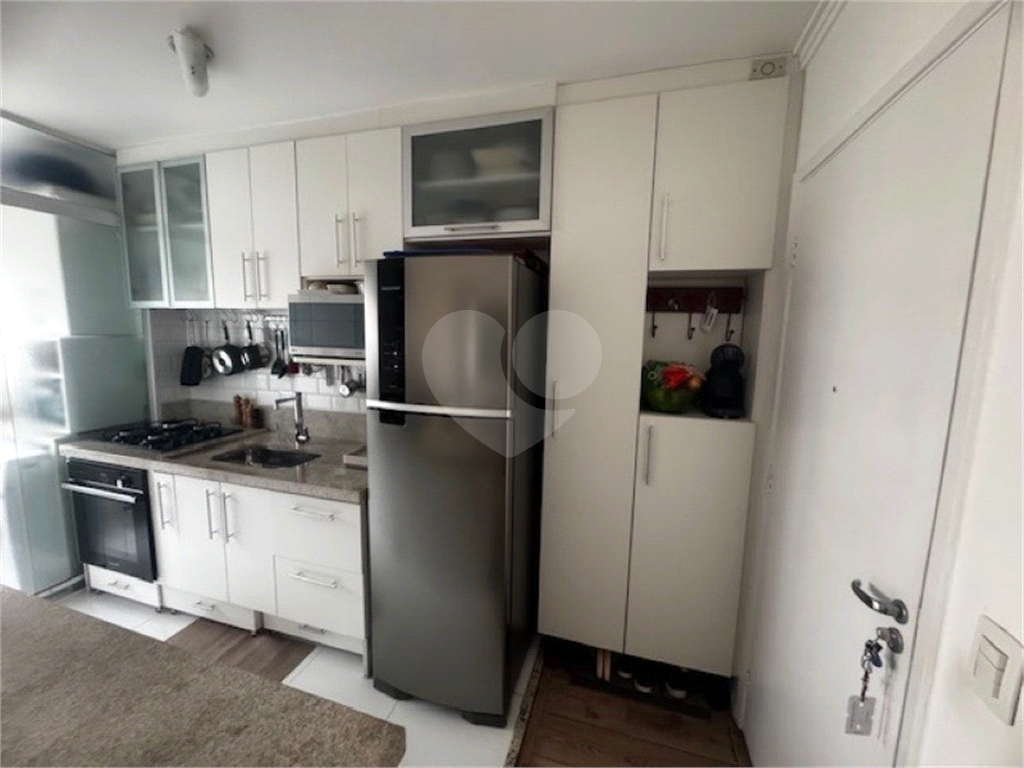 Apartamento em Santana próximo do metro, possui 54m², 2 quartos, 1 banheiro, 1 vaga de garagem.