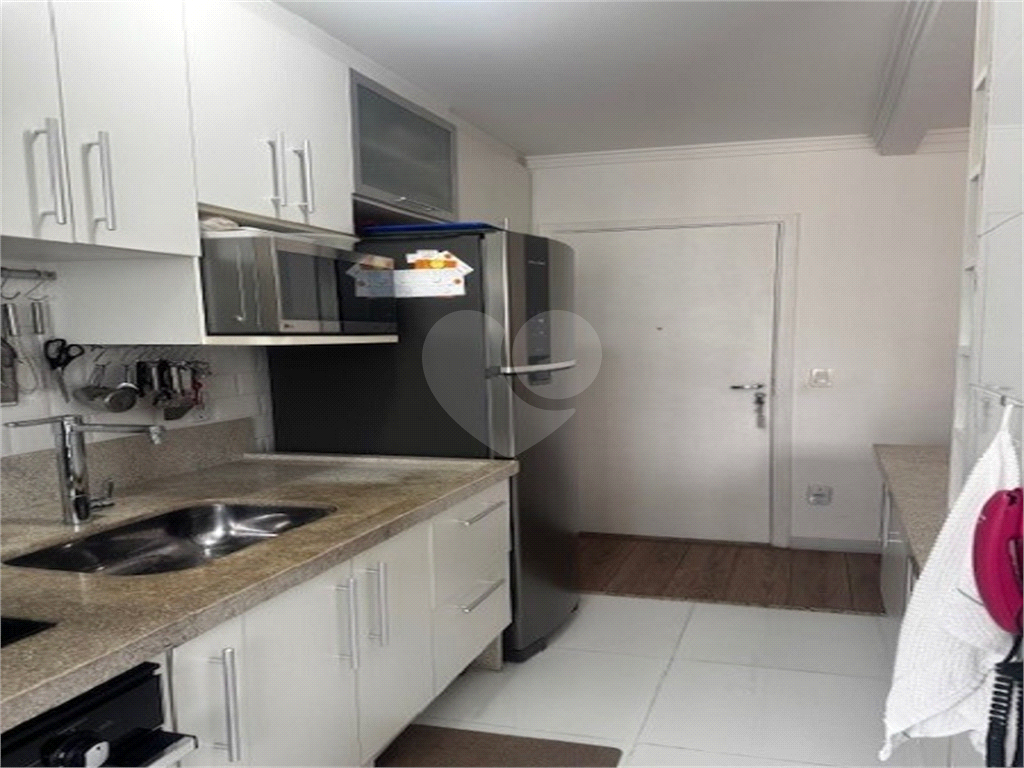Apartamento em Santana próximo do metro, possui 54m², 2 quartos, 1 banheiro, 1 vaga de garagem.