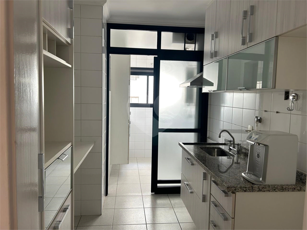 APARTAMENTO ANÁLIA FRANCO 2 QUARTOS COM SUITE