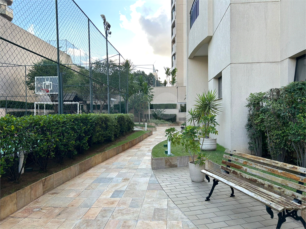 APARTAMENTO ANÁLIA FRANCO 2 QUARTOS COM SUITE