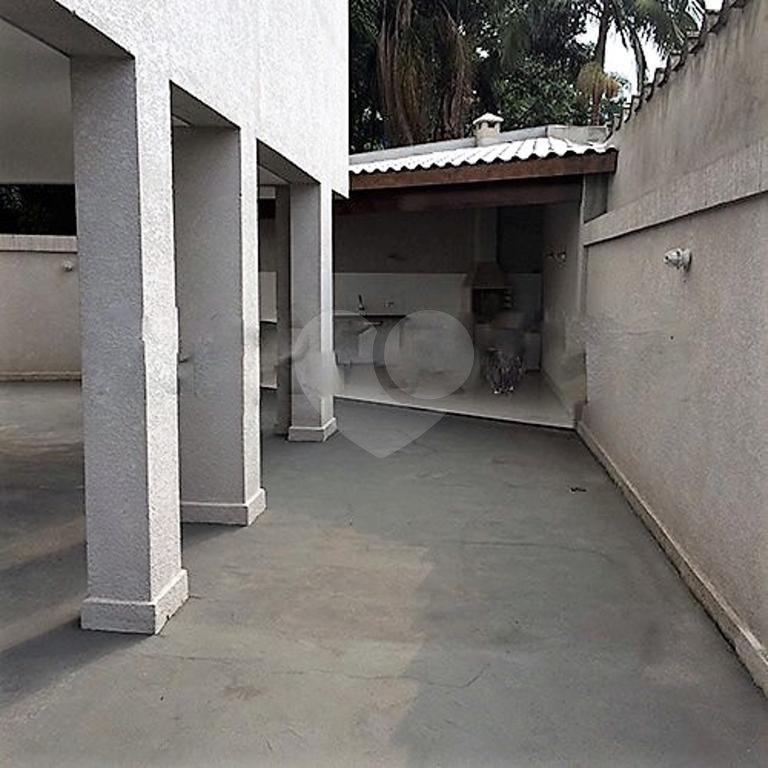 APARTAMENTO em TREMEMBÉ