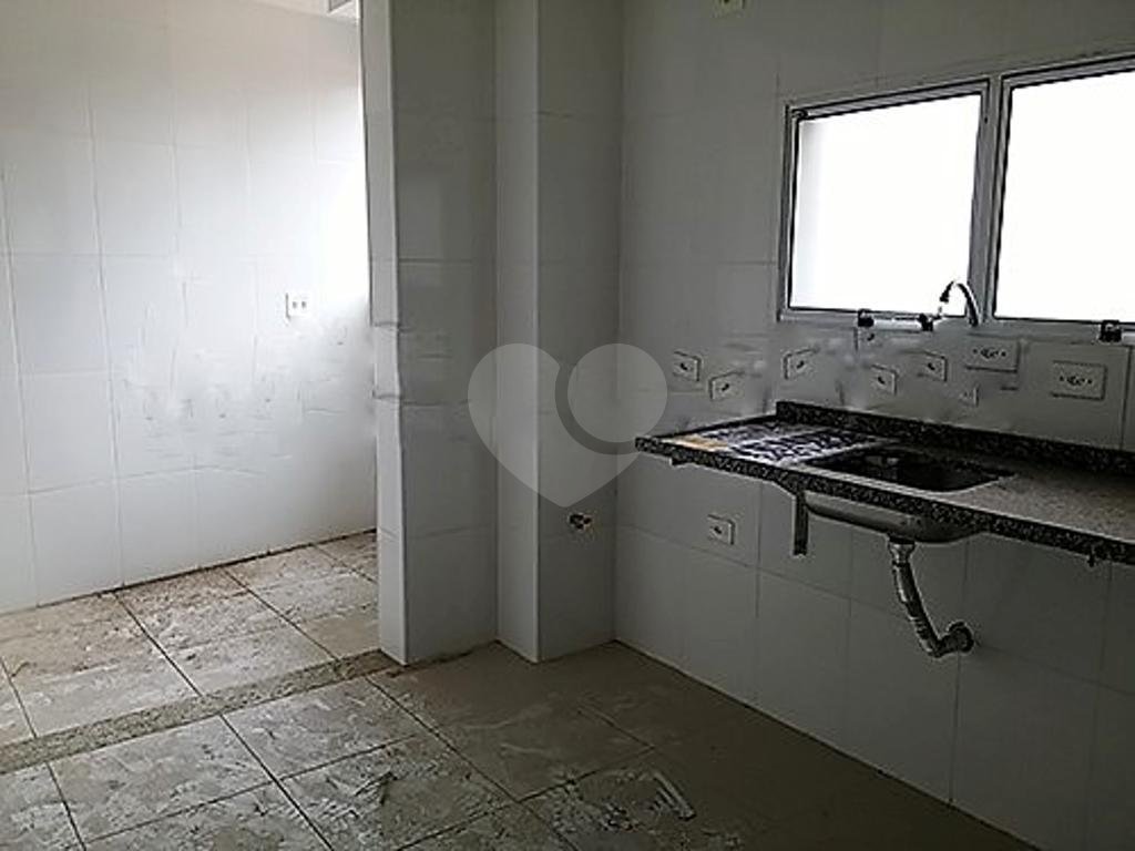 APARTAMENTO em TREMEMBÉ