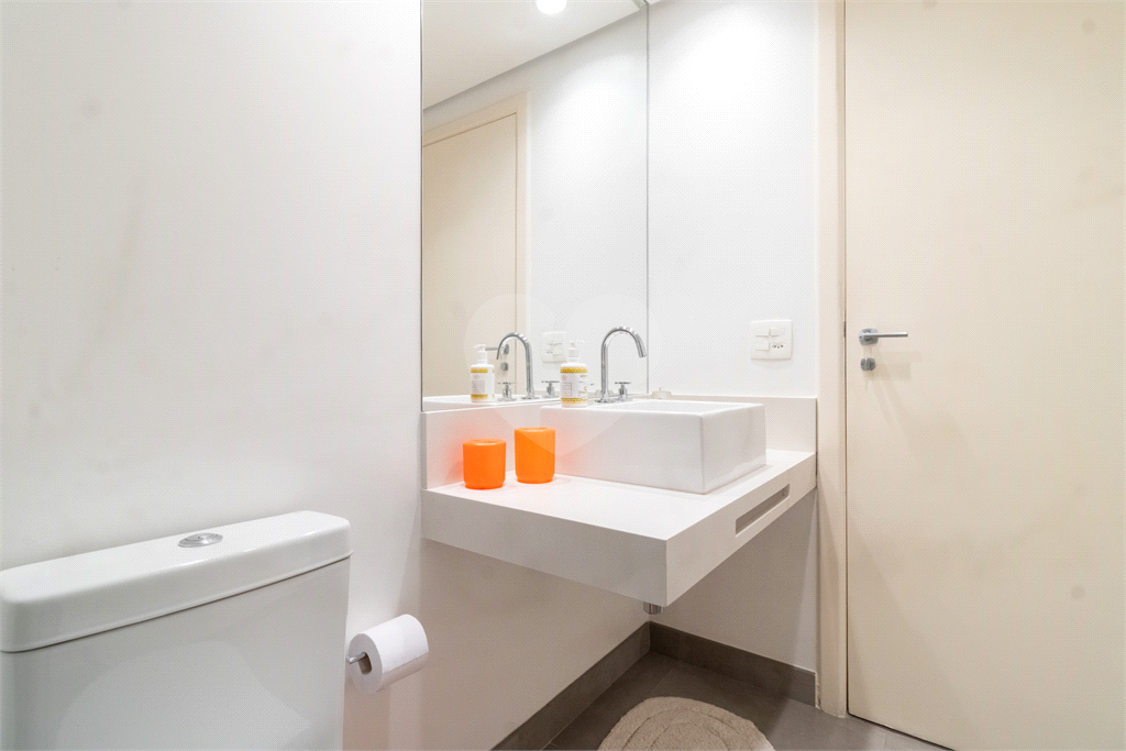 Apartamento - Perdizes - 4 Dormitórios - 155 m²