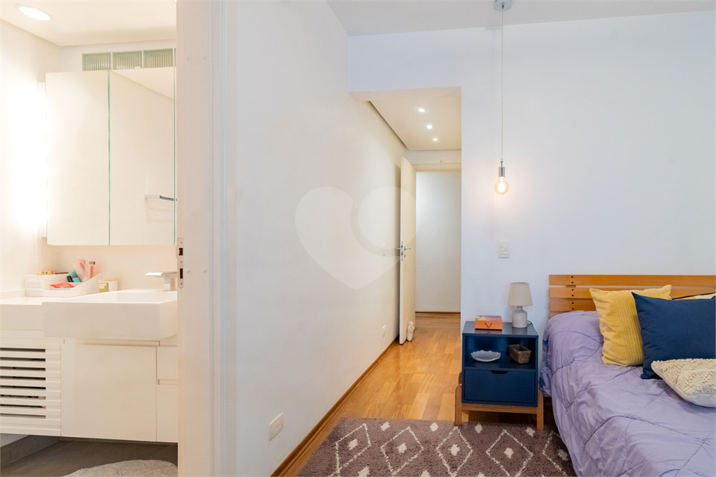 Apartamento - Perdizes - 4 Dormitórios - 155 m²